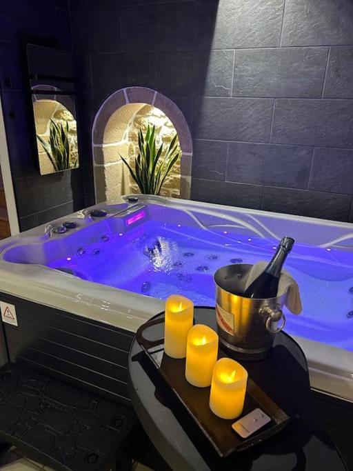 L'Etreinte, Gite De Charme Avec Jacuzzi Interieur Et Sauna Guéméné-sur-Scorff Εξωτερικό φωτογραφία